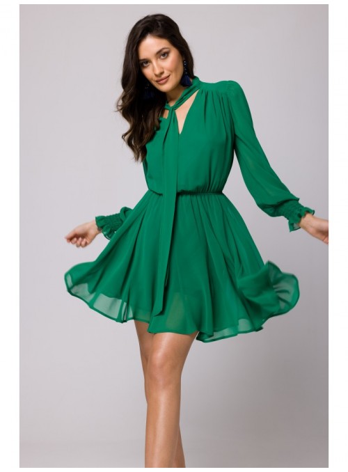 Žalia šifoninė suknelė K168