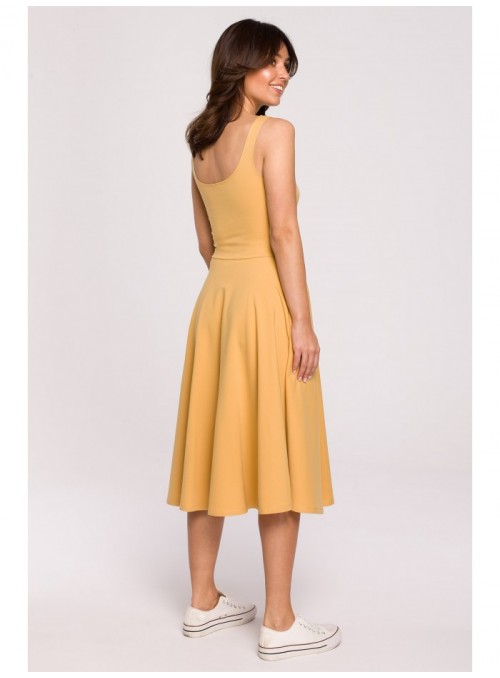 Geltona prigludusi suknelė be rankovių B218