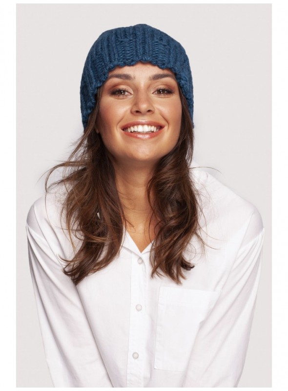 Mėlyna beanie kepurė BK100