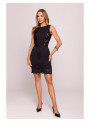 Nėriniuota suknelė su moderniais kirpimais - juoda